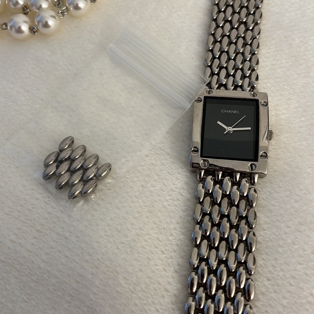 CHANEL Authentic Wrist Watch - Picture 9 of 13